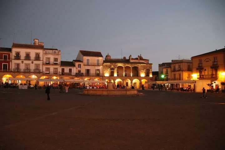 Apartamento Turistico La Victoria Trujillo Buitenkant foto